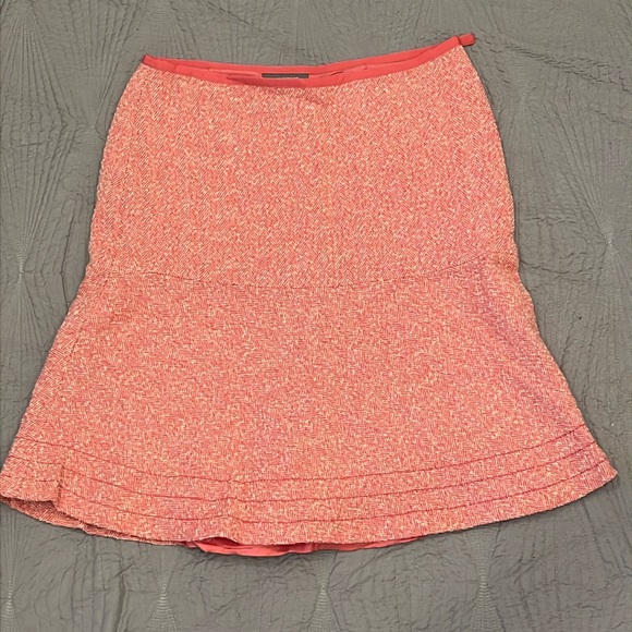 Ann Taylor Dresses & Skirts - Ann Taylor Women’s pink & white herringbone wool skirt